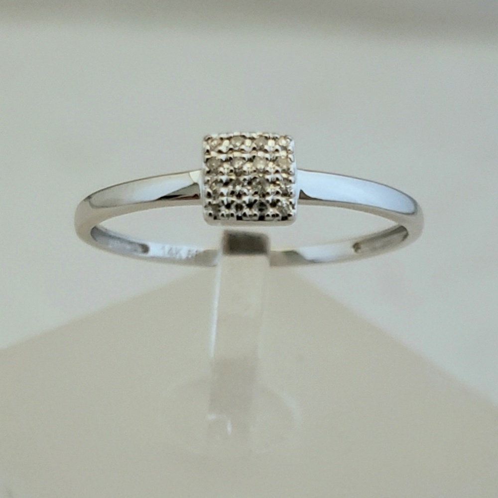 2X HOST PICK 💍 Delicate 14k White Gold & Diamonds Ring